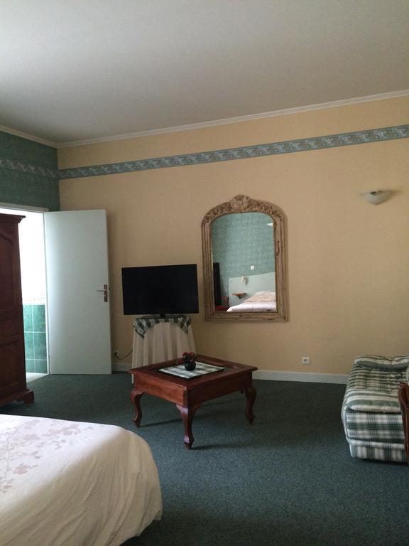 Hôtel De Paris Charleville-Mézières Quarto foto